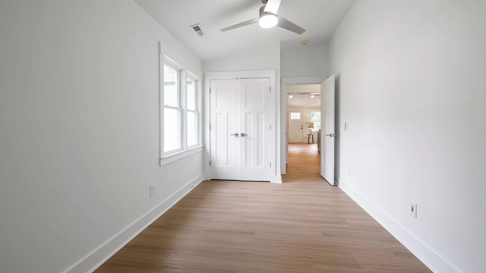 Freshly cleaned empty white room